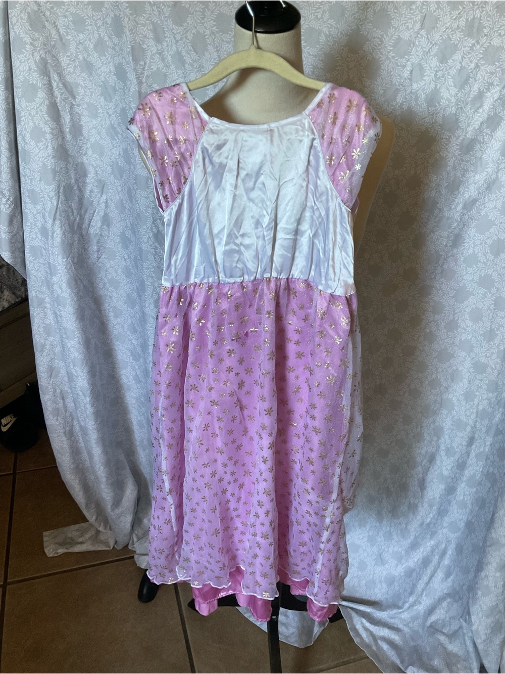 Pink Princess Rapunzel Nightgy - Picture 2 of 4